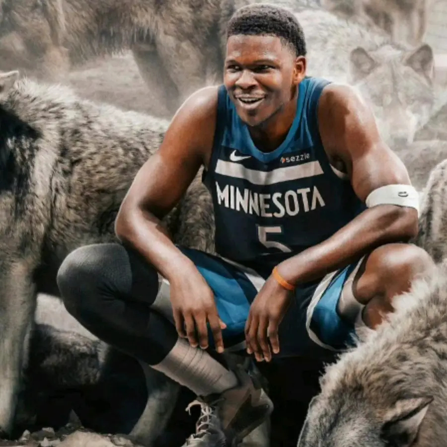 英超焦点对决：水晶宫迎战利物浦，利物浦力保榜首地位